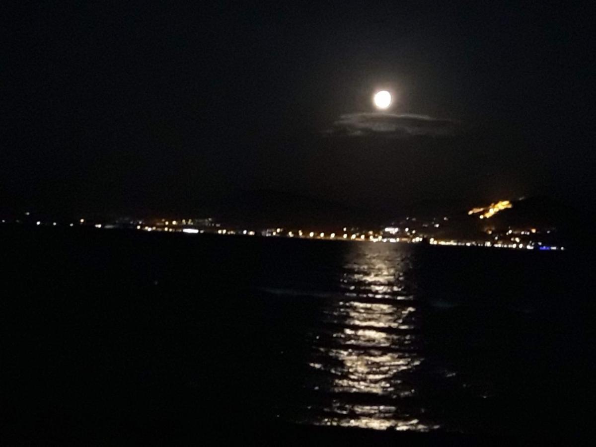 Παραθαλάσσιο Σπίτι Θαλάσσια Αυρα Vila Náuplia Exterior foto